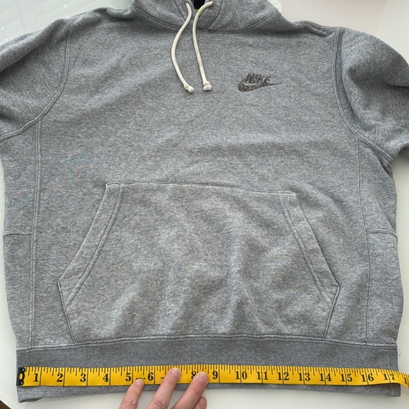 Nike! Grey hoodie, medium weight hoodie. Size S (Men’s) - Picture 13 of 16